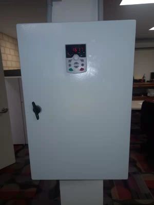良い値段 IP65 Inomax Vfd Ac Drive Acs880 5.5kw ベクトル制御 コンプレッサー用 オンライン