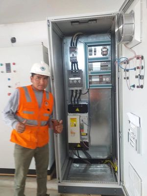 良い値段 Vfd 低電圧駆動 ACS800-04-0120-7 スムーズな動作 LV 駆動 オンライン